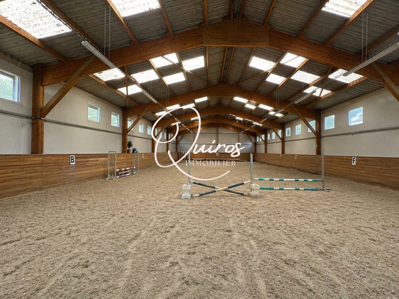Propriet&agrave; equestre In vendita Calvados