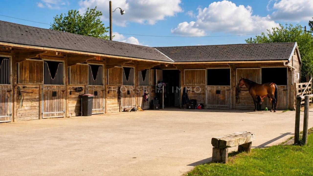 Propriet&agrave; equestre In vendita Eure