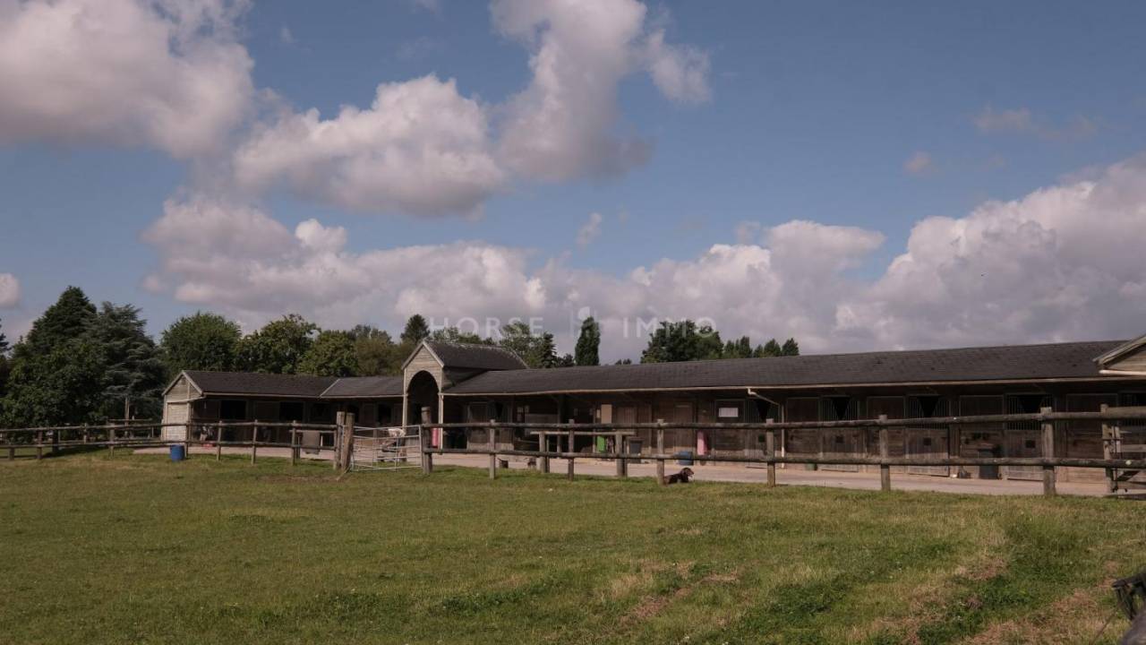 Propriet&agrave; equestre In vendita Eure