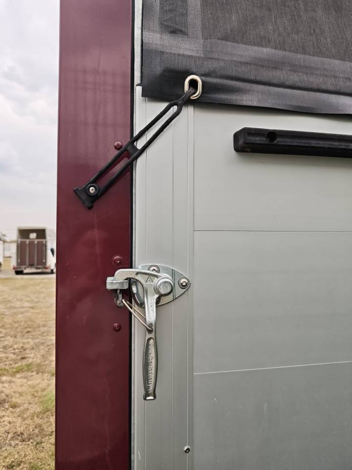 Trailer Cheval Libert&eacute; CHEVAL LIBERTE MAXI 4  4 Cavalli 2022 Occasione