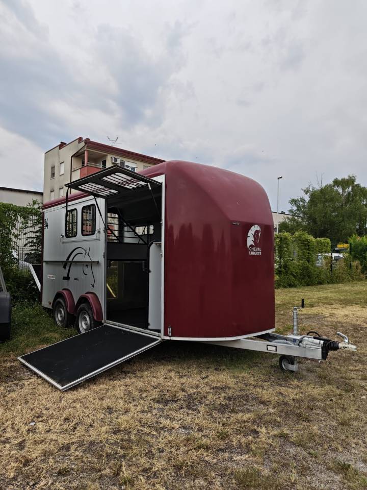 Trailer Cheval Libert&eacute; CHEVAL LIBERTE MAXI 4  4 Cavalli 2022 Occasione