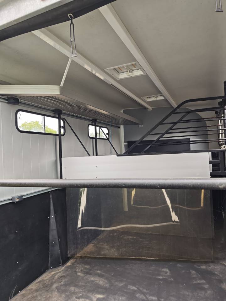 Trailer Cheval Libert&eacute; CHEVAL LIBERTE MAXI 4  4 Cavalli 2022 Occasione