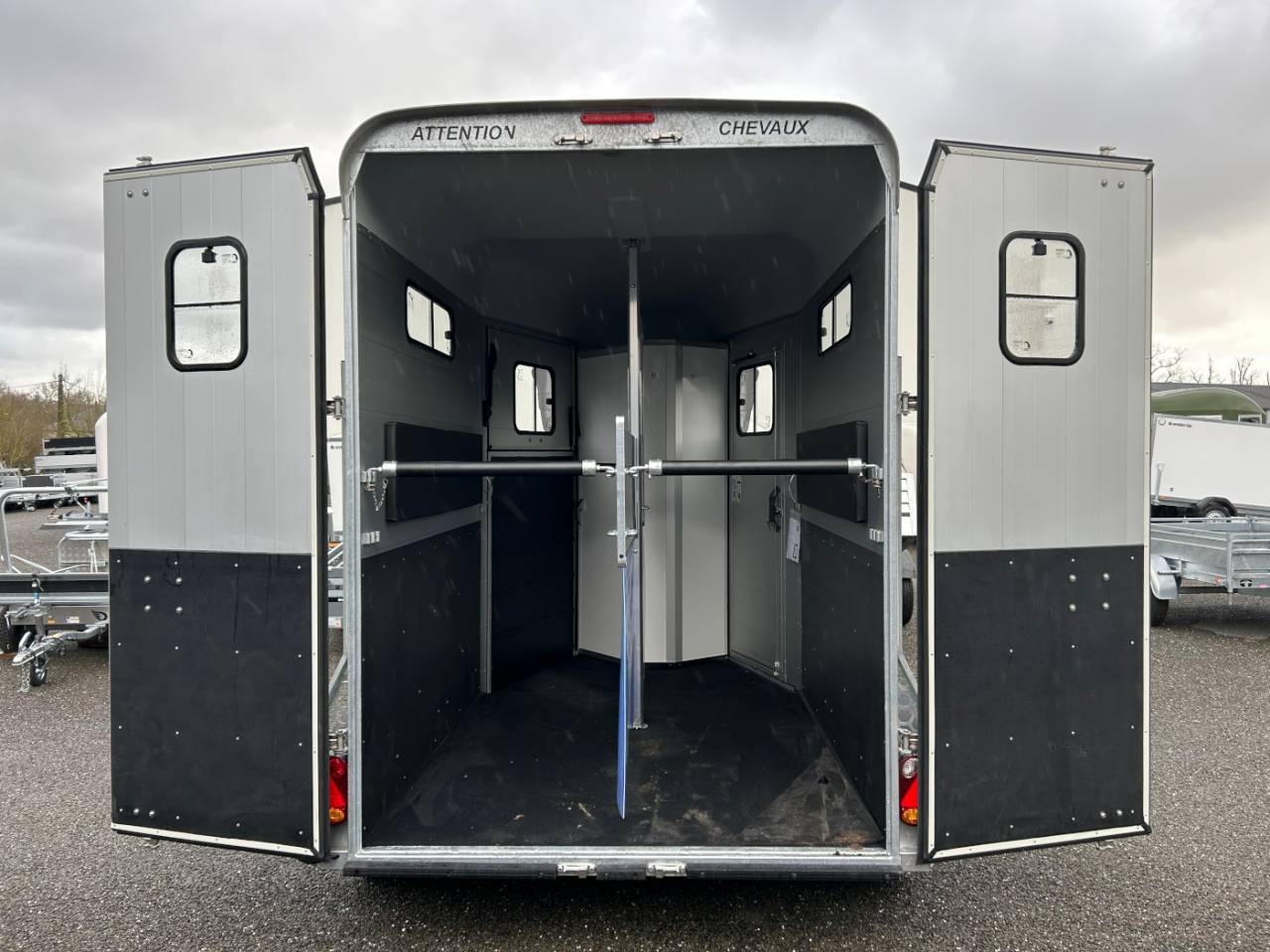 Trailer Cheval Libert&eacute; Touring country 2 Cavalli 2026 Nuovo