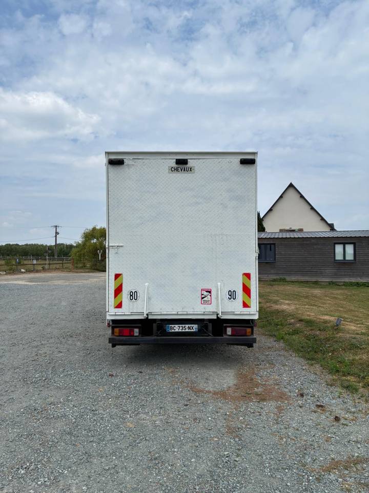 Camion per Cavalli Renault RENAULT 1998 Occasione