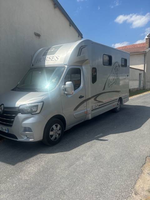 Van per Cavalli Trans Box Svelto 5 2023 Occasione
