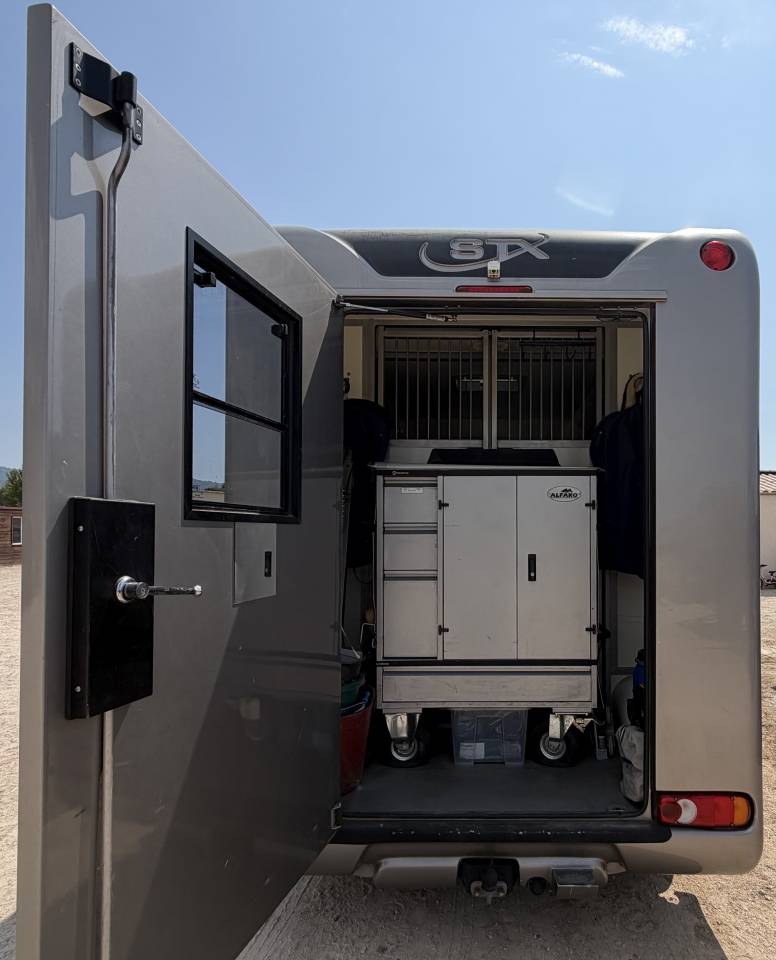 Van per Cavalli STX 3 places assises Stalle 2 chevaux  2014 Occasione