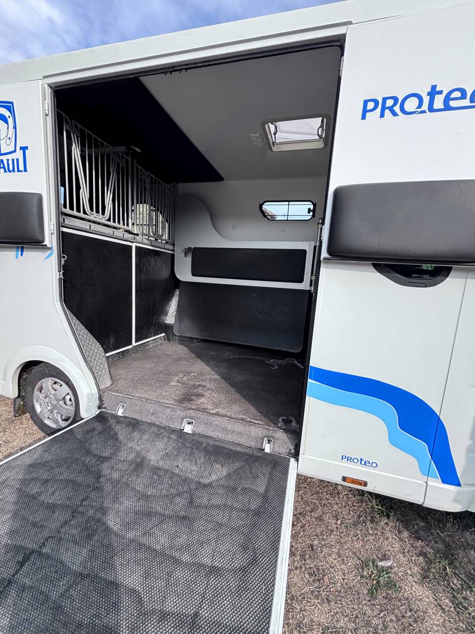 Van per Cavalli Renault Master Proteo 2010 Occasione