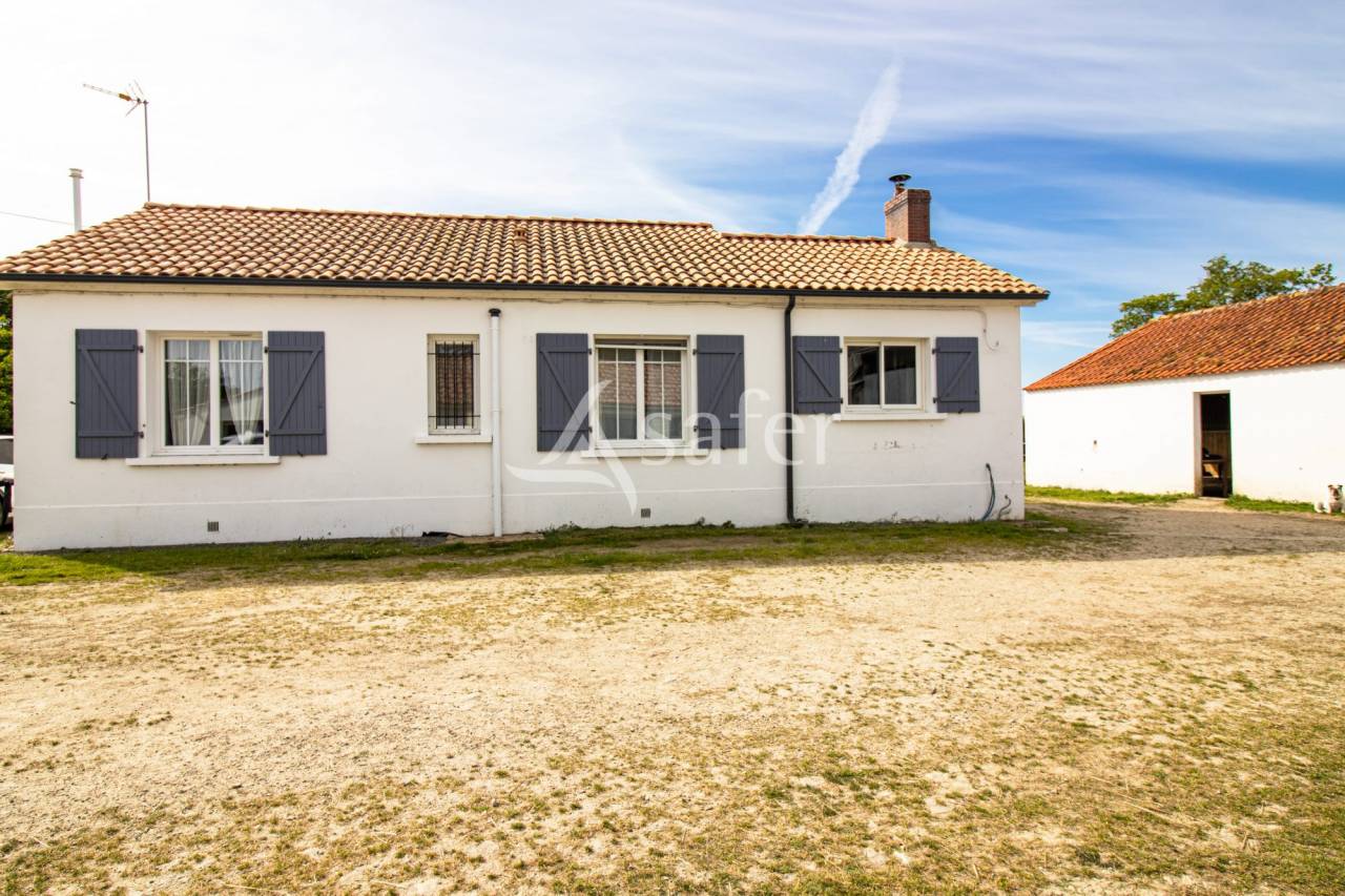 Propriet&agrave; equestre In vendita Vend&eacute;e