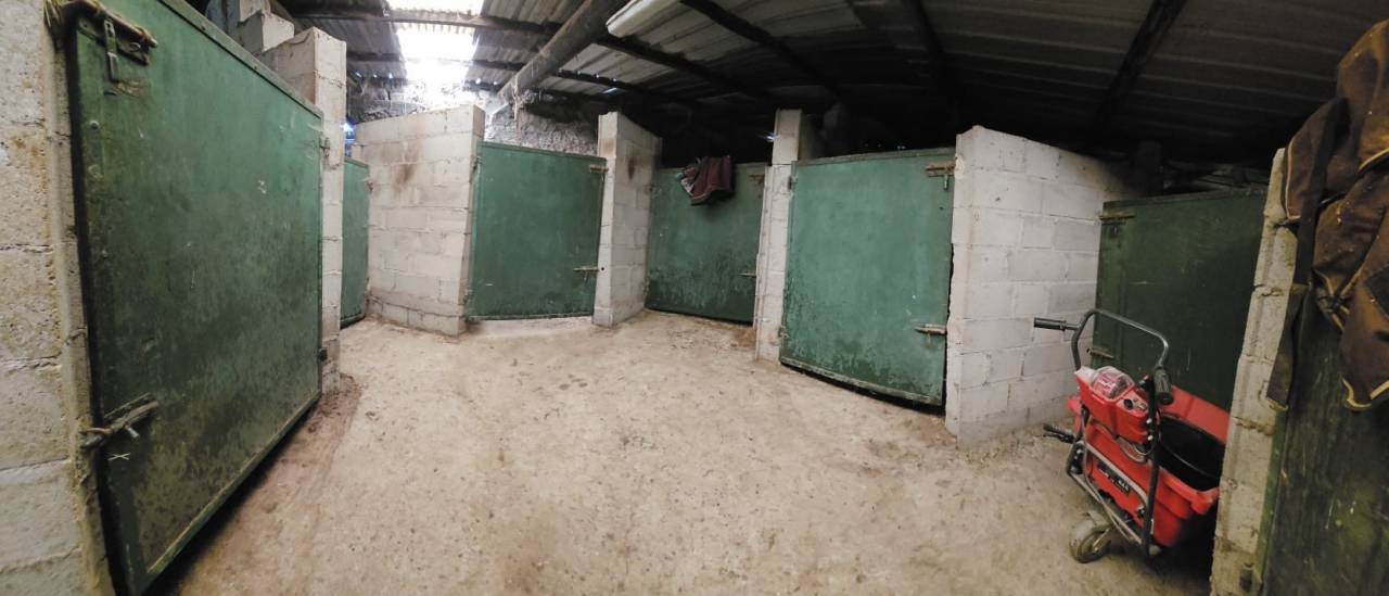 Propriet&agrave; equestre In vendita Alpes-Maritimes