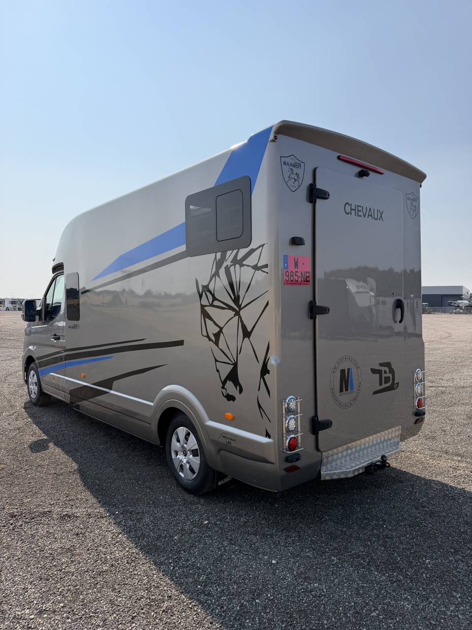 Van per Cavalli Barbot LS5 Renault master  2026 Nuovo