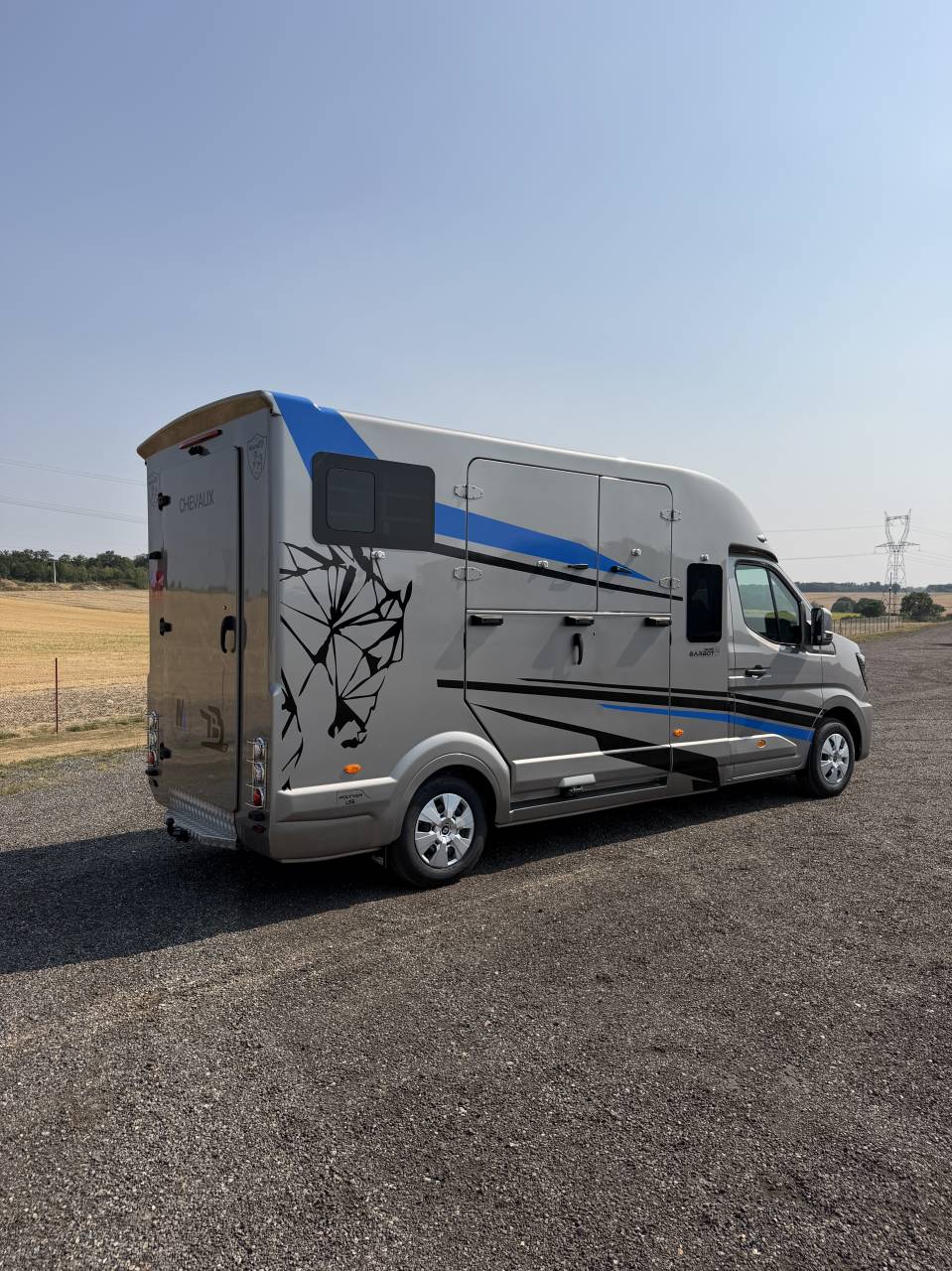 Van per Cavalli Barbot LS5 Renault master  2026 Nuovo