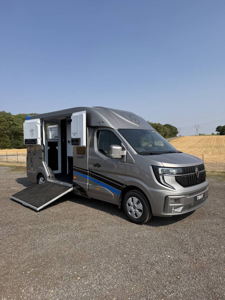 Van per Cavalli Barbot LS5 Renault master  2026 Nuovo