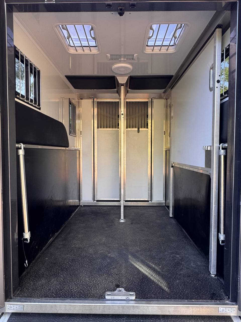 Trailer - Altra marca - MTM INOVAN 2 Cavalli 2024 Occasione