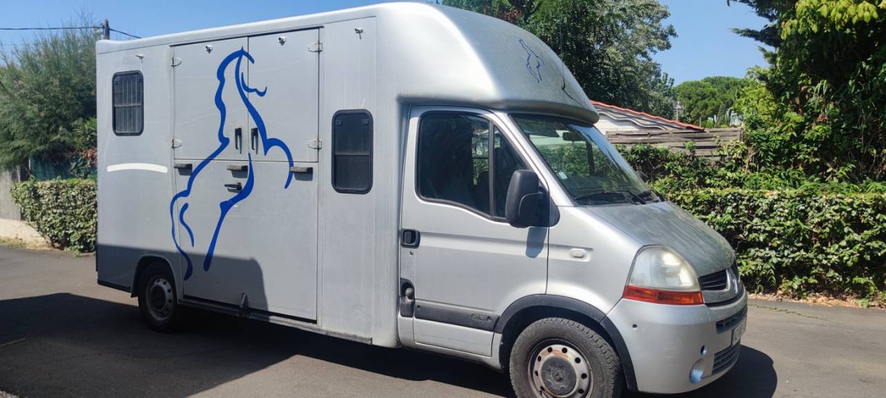 Van per Cavalli Chardron renault Master 2010 Occasione