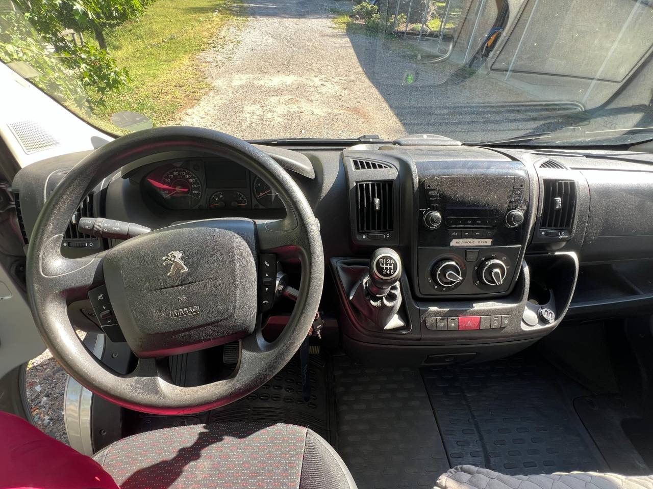 VAN DUE CAVALLI ULTRALEGGERO