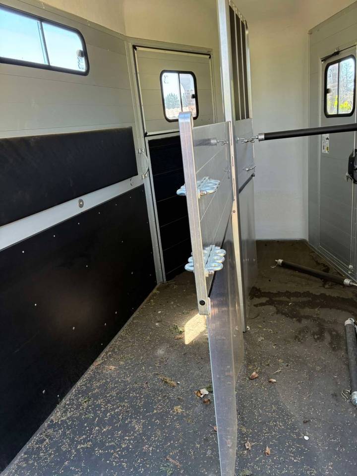 Trailer Cheval Libert&eacute; Touring Country  2 Cavalli 2024 Nuovo