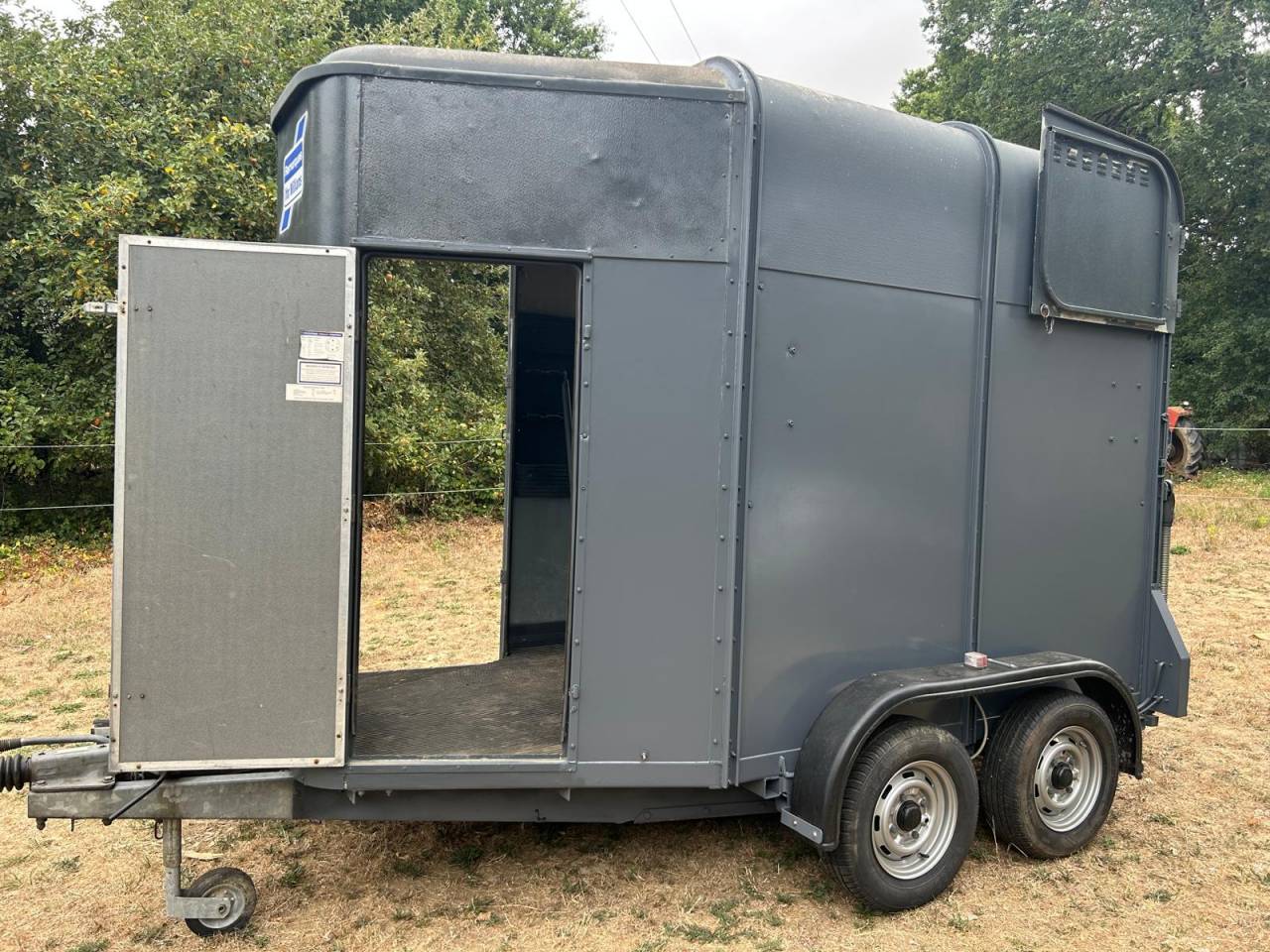 Trailer Ifor Williams HB505R 2 Cavalli 1996 Occasione