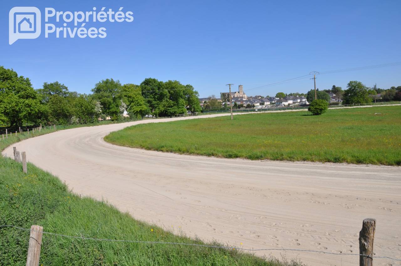 Centro ippico In vendita Mayenne