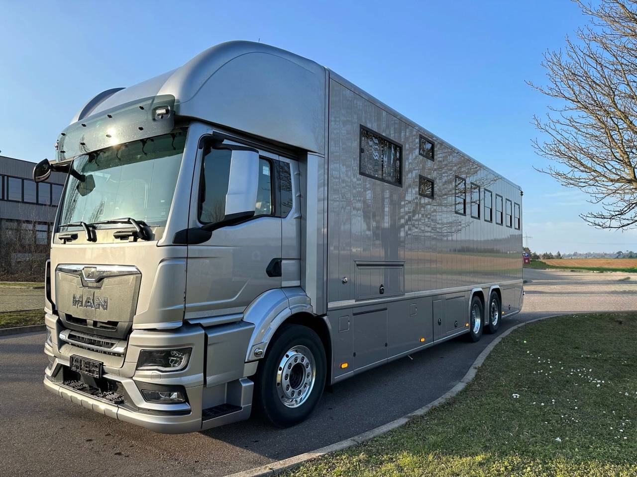 Camion per Cavalli HTI MAN TGS 26.470 HTI PROFESSIONAL 8 2026 Nuovo