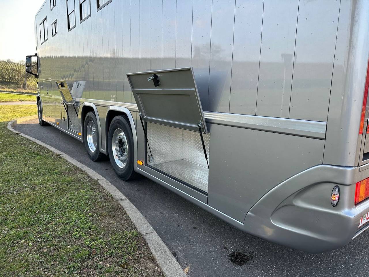 Camion per Cavalli HTI MAN TGS 26.470 HTI PROFESSIONAL 8 2026 Nuovo