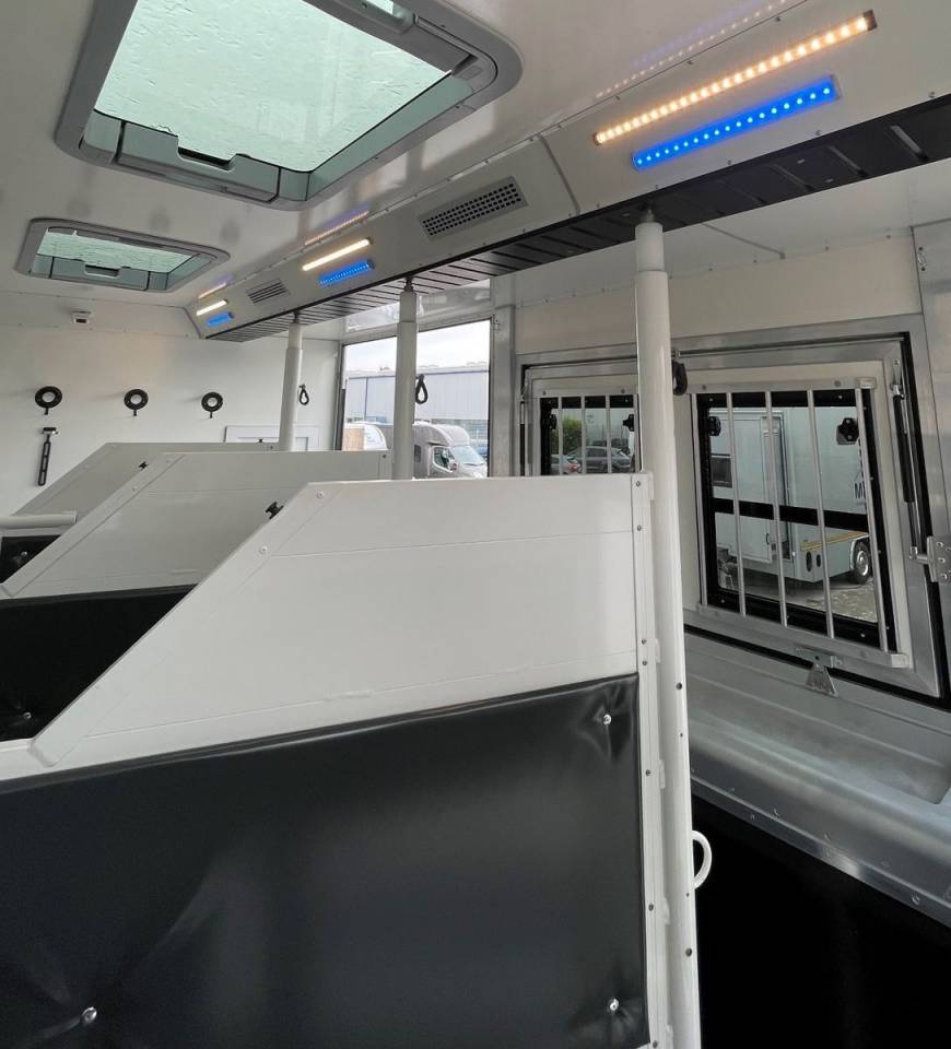 Camion per Cavalli Man MAN TGM 18.320 ANKA POP OUT 2026 Nuovo