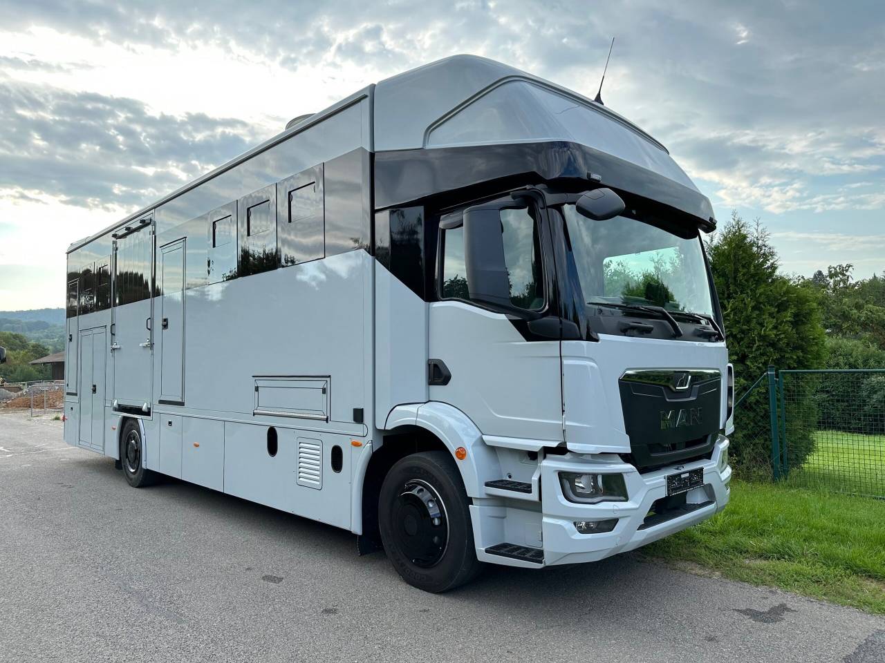 Camion per Cavalli Man MAN TGM 18.320 ANKA POP OUT 2026 Nuovo