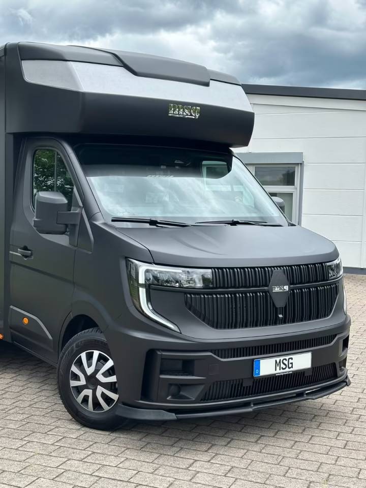 Van per Cavalli Renault RENAULT MASTER 170 MSG STALLION LIGHT AUTOMATIQUE 2026 Nuovo
