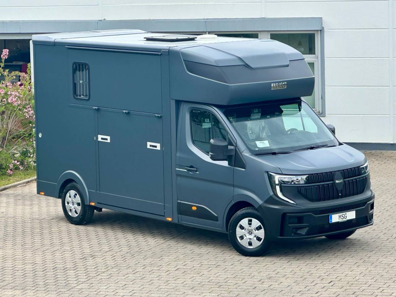 Van per Cavalli Renault RENAULT MASTER 170 MSG STALLION LIGHT AUTOMATIQUE 2026 Nuovo
