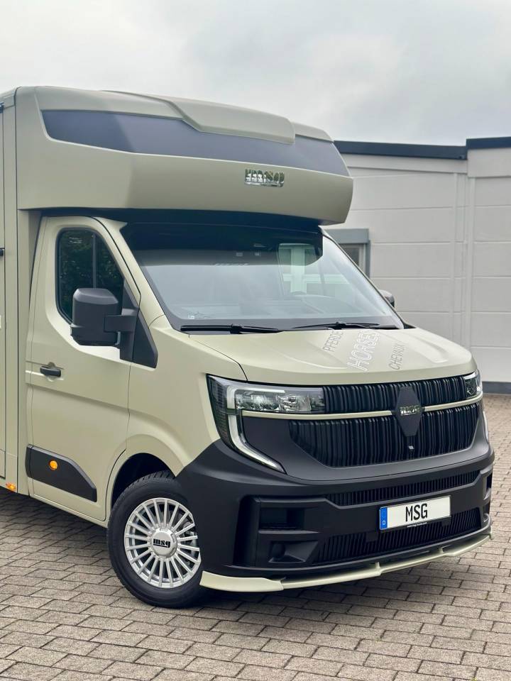 Van per Cavalli Renault RENAULT MASTER 170 MSG STALLION LIGHT AUTOMATIQUE 2026 Nuovo
