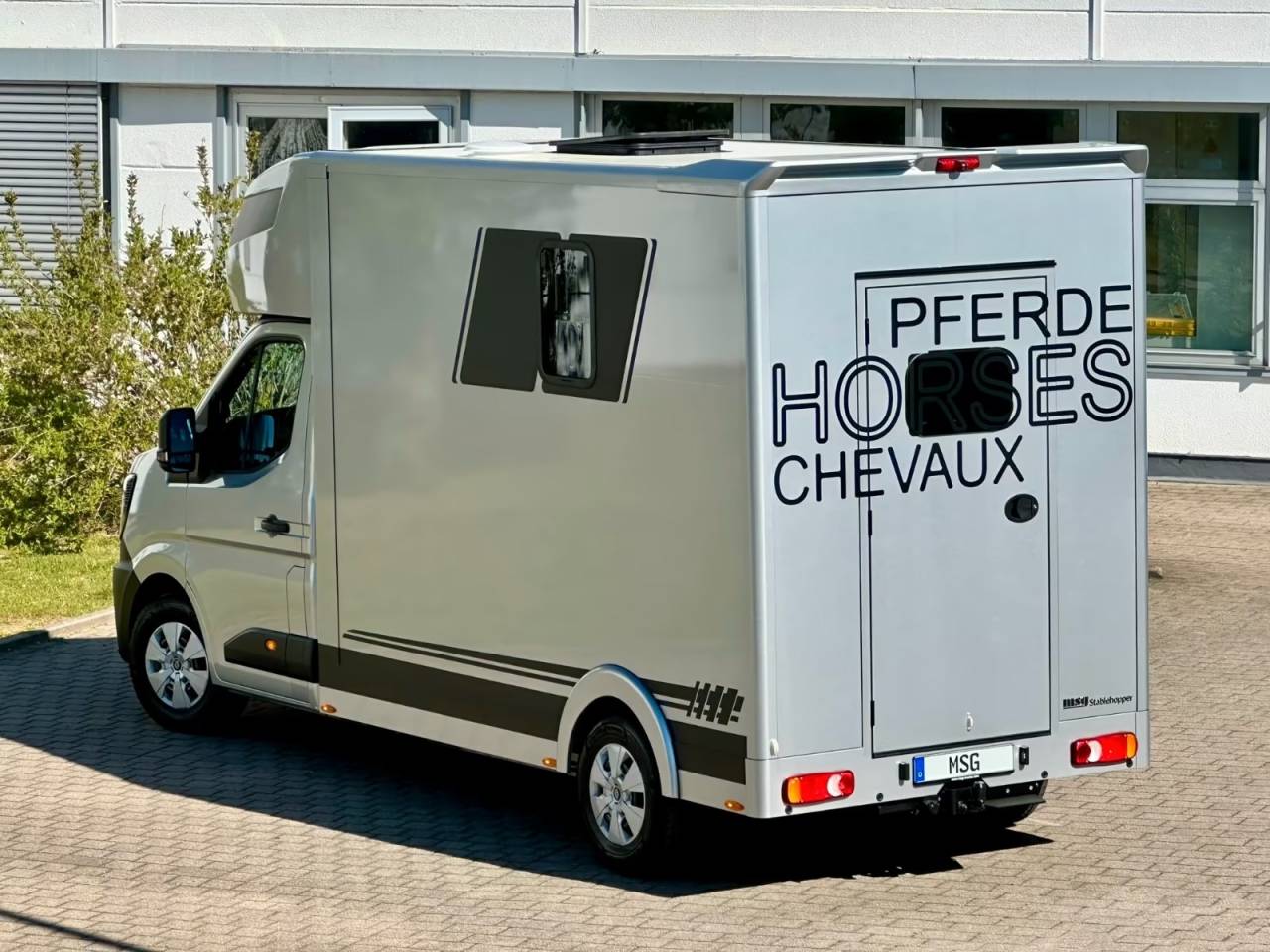 Van per Cavalli Renault RENAULT MASTER 170 MSG STALLION LIGHT AUTOMATIQUE 2026 Nuovo