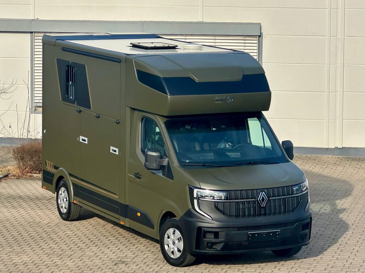 Van per Cavalli Renault RENAULT MASTER 170 MSG STALLION LIGHT AUTOMATIQUE 2026 Nuovo
