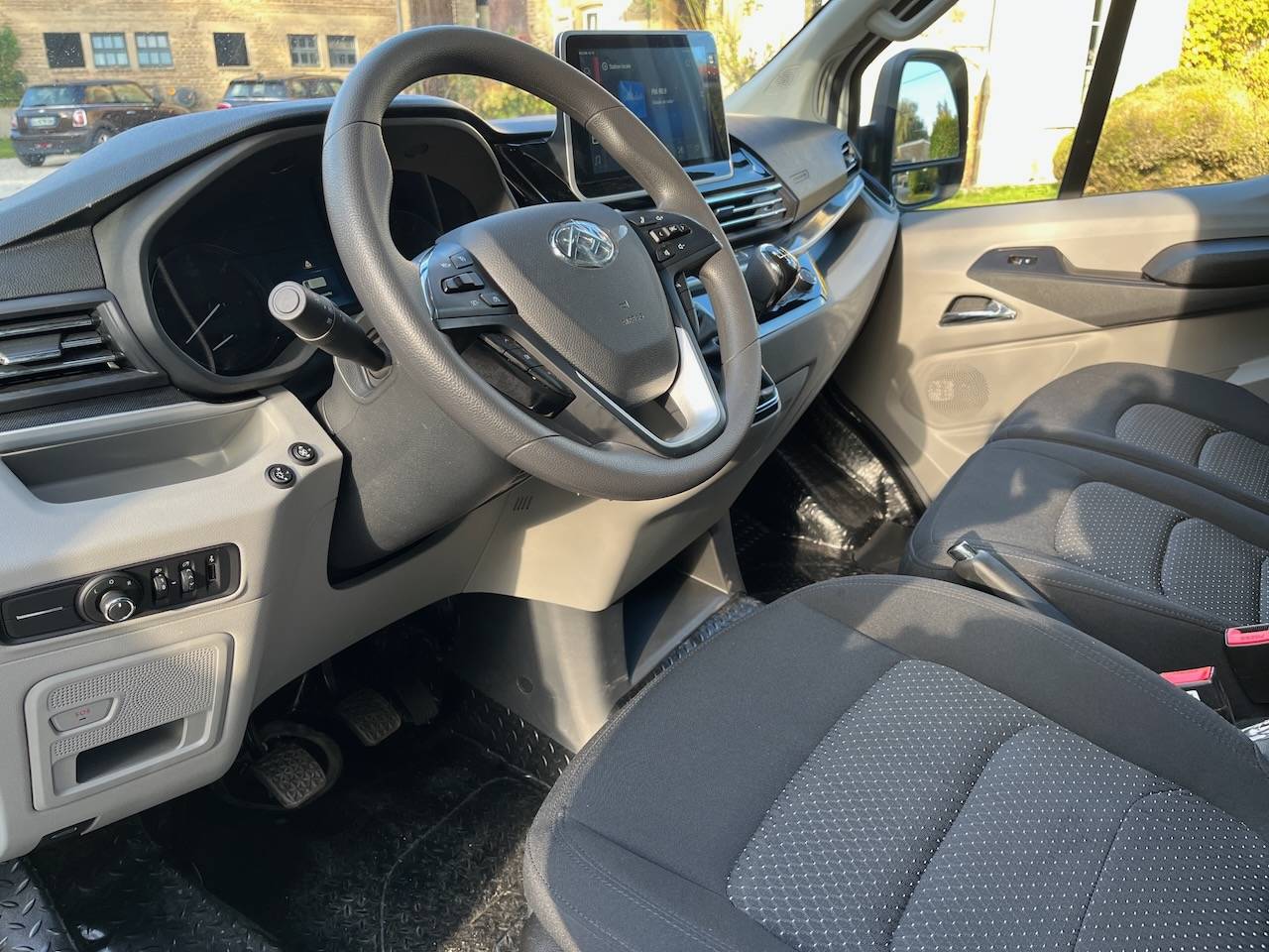 Van per Cavalli Altra marca MAXUS DELIVER 9 LUXURY MSG STALLION LIGHT 2025 Occasione
