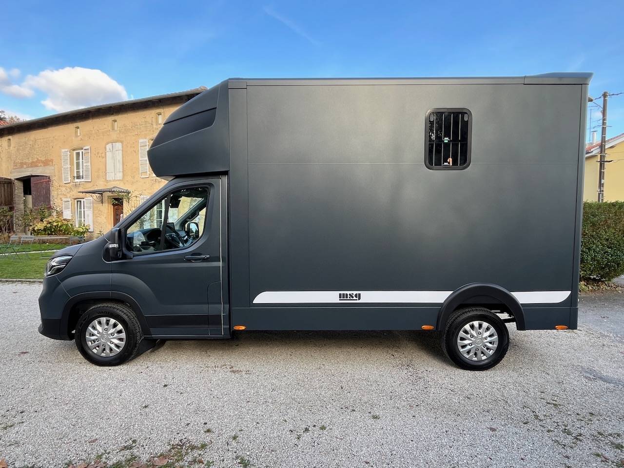 Van per Cavalli Altra marca MAXUS DELIVER 9 LUXURY MSG STALLION LIGHT 2025 Occasione