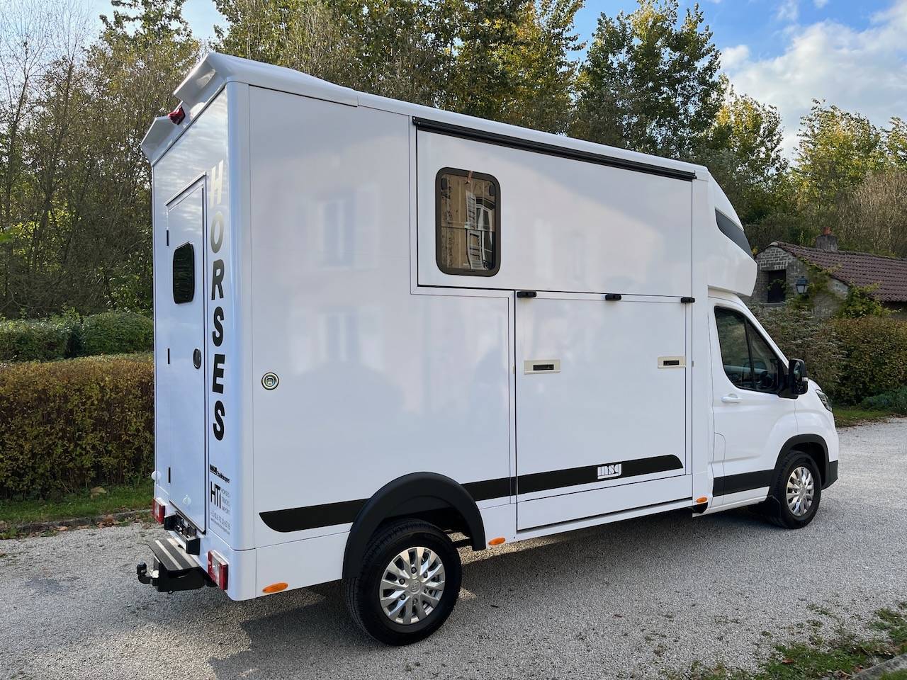 Van per Cavalli Altra marca MAXUS DELIVER 9 LUXURY MSG STALLION LIGHT 2025 Occasione