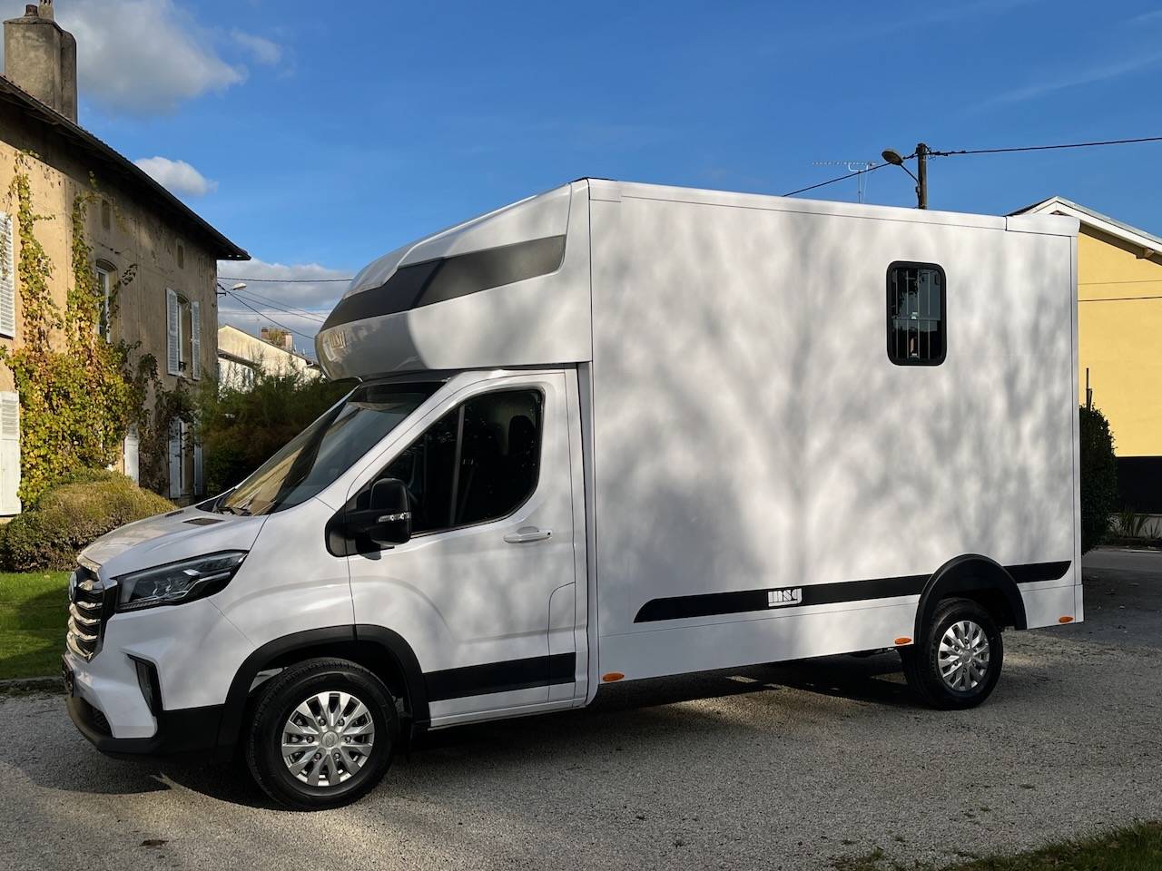 Van per Cavalli Altra marca MAXUS DELIVER 9 LUXURY MSG STALLION LIGHT 2025 Occasione