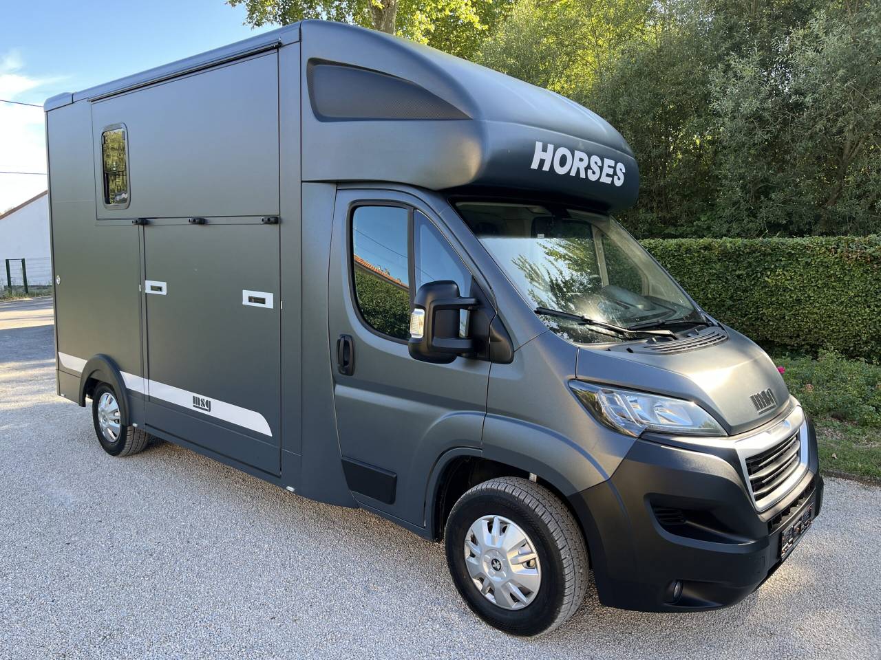 Van per Cavalli Peugeot PEUGEOT BOXER BLUEHDI 165 MSG STALLION LIGHT 2025 Occasione