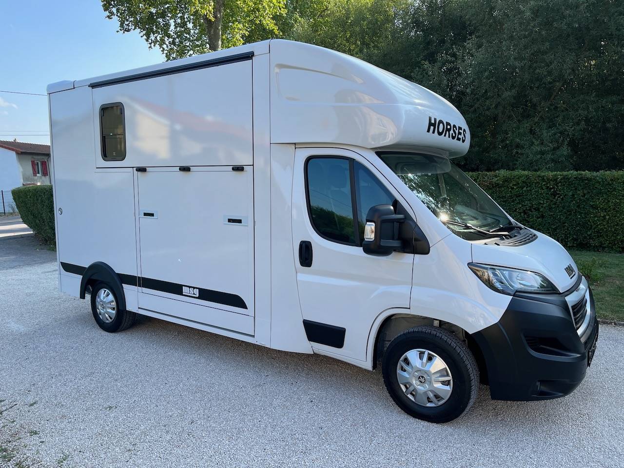 Van per Cavalli Peugeot PEUGEOT BOXER BLUEHDI 165 MSG STALLION LIGHT 2025 Occasione