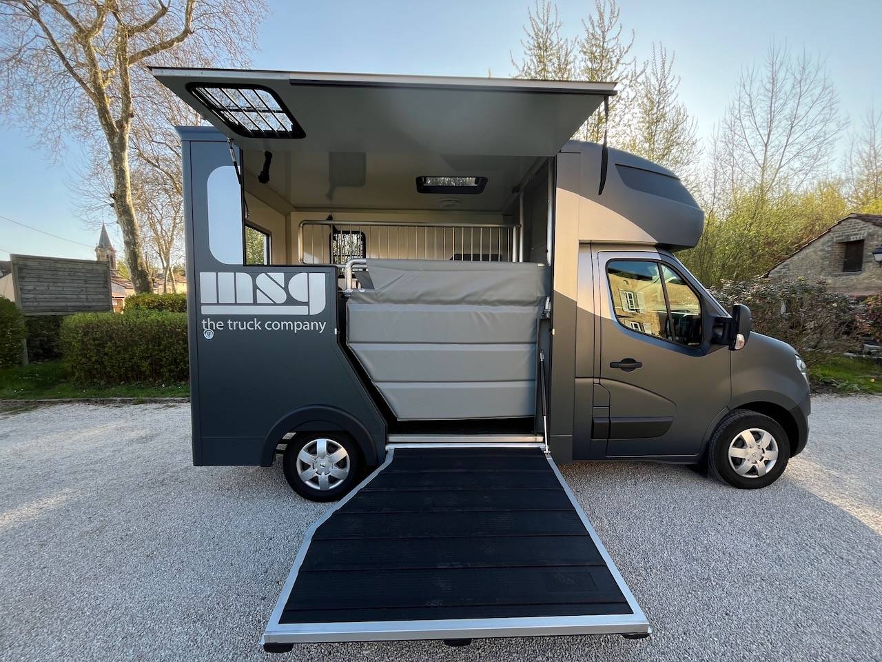 Van per Cavalli Nissan NISSAN INTERSTAR DCI 165 MSG SUPERLIGHT PLUS 2026 Occasione