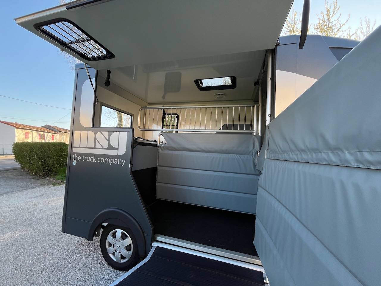 Van per Cavalli Nissan NISSAN INTERSTAR DCI 165 MSG SUPERLIGHT PLUS 2026 Occasione