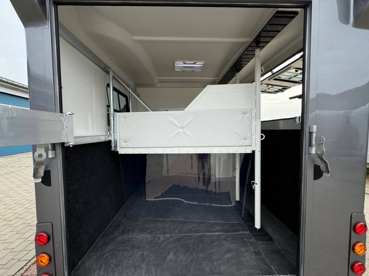 Rimorchio Cavalli Anka REMORQUE ANKA 3 CHEVAUX & GRAND HOME CAR 2026 Nuovo