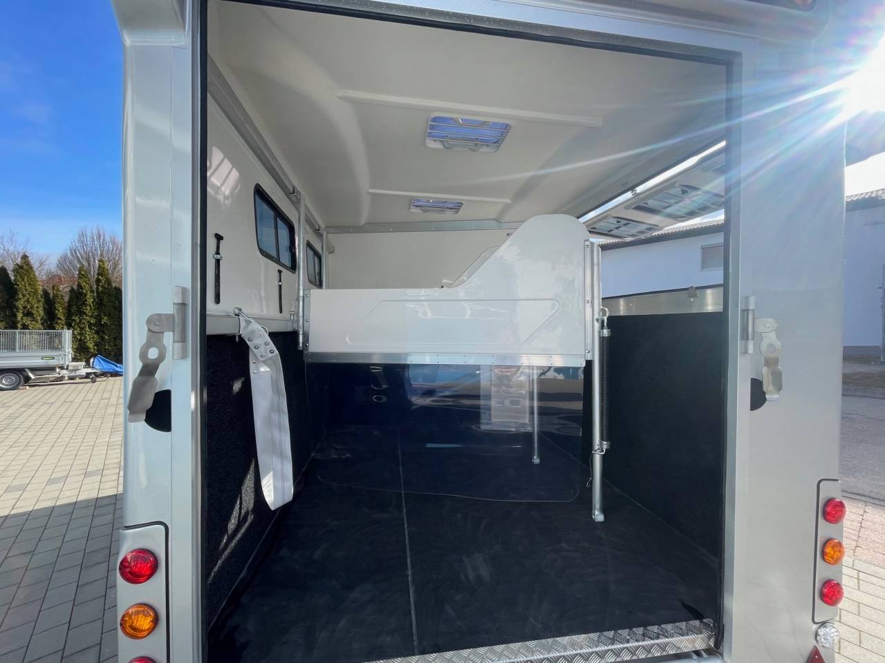 Rimorchio Cavalli Anka REMORQUE ANKA 3 CHEVAUX & SELLERIE 2026 Nuovo