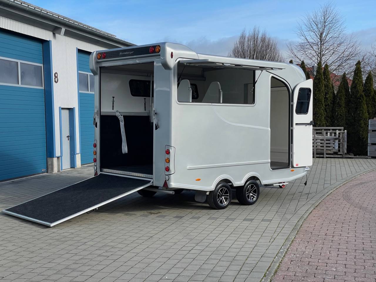 Rimorchio Cavalli Anka REMORQUE ANKA 3 CHEVAUX & SELLERIE 2026 Nuovo