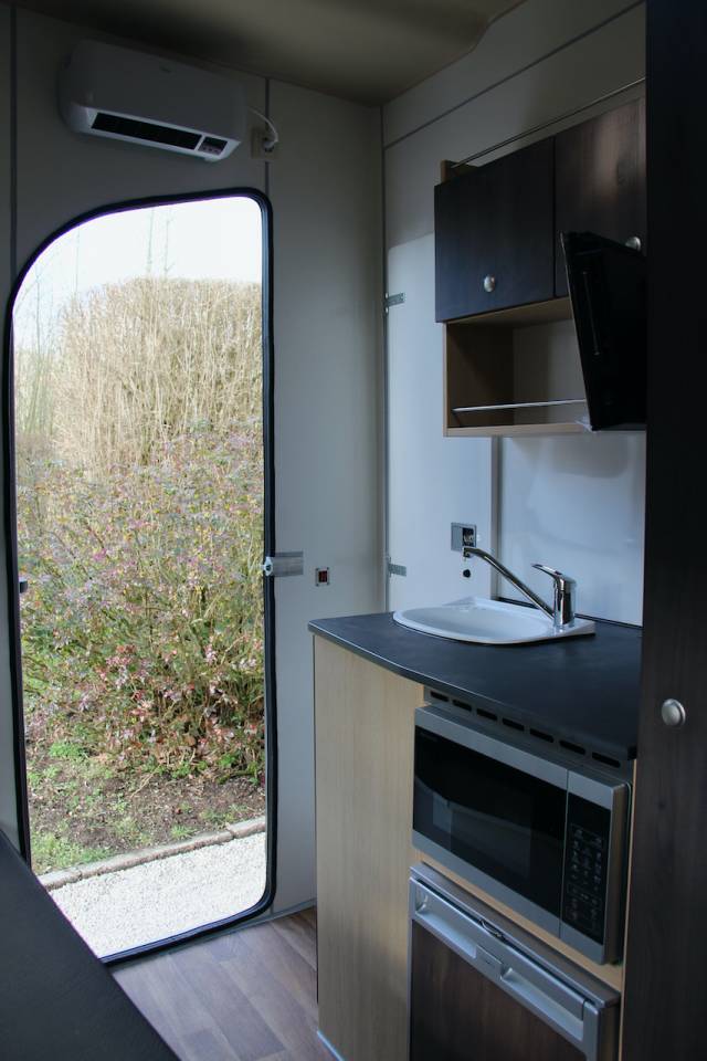 Rimorchio Cavalli Anka REMORQUE ANKA 3 CHEVAUX & HOME CAR 2026 Nuovo