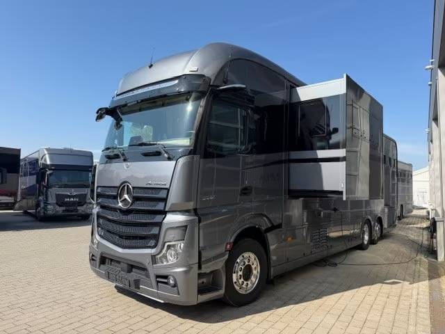 Camion per Cavalli Mercedes MERCEDES-BENZ ACTROS 2651 KRISMAR EXCLUSIV POP OUT 2021 Occasione