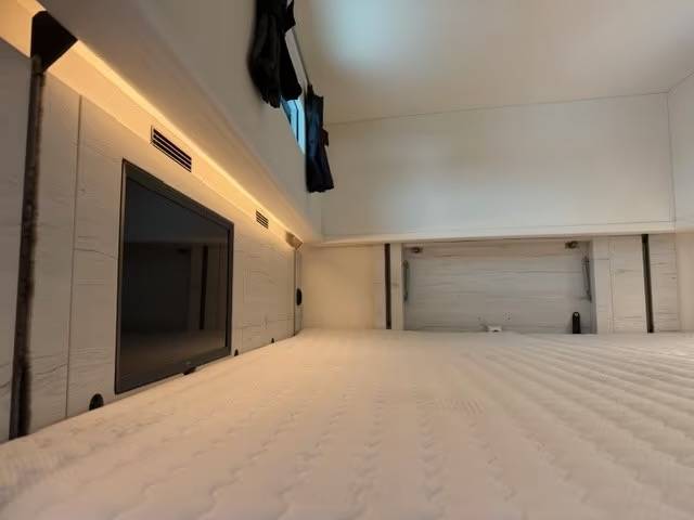 Camion per Cavalli Mercedes MERCEDES-BENZ ACTROS 2651 KRISMAR EXCLUSIV POP OUT 2021 Occasione