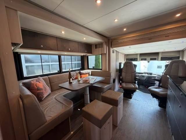 Camion per Cavalli Volvo VOLVO FH 500 ROELOFSEN RR6 POP OUT & PUSH UP 2016 Occasione