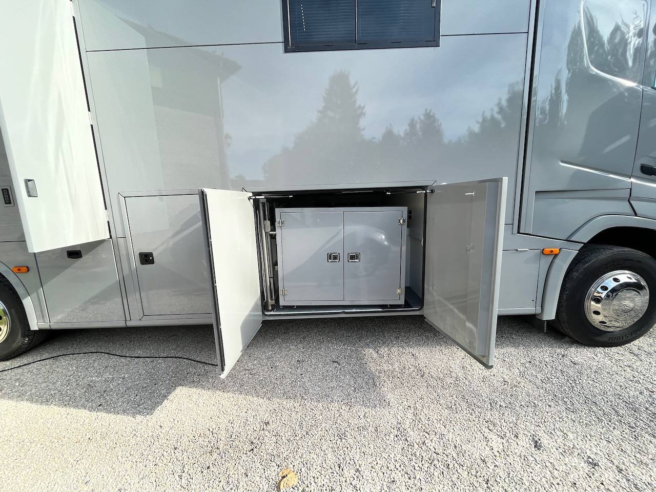 Camion per Cavalli HTI VOLVO FH 500 HTI PROFESSIONAL 6 2023 Occasione