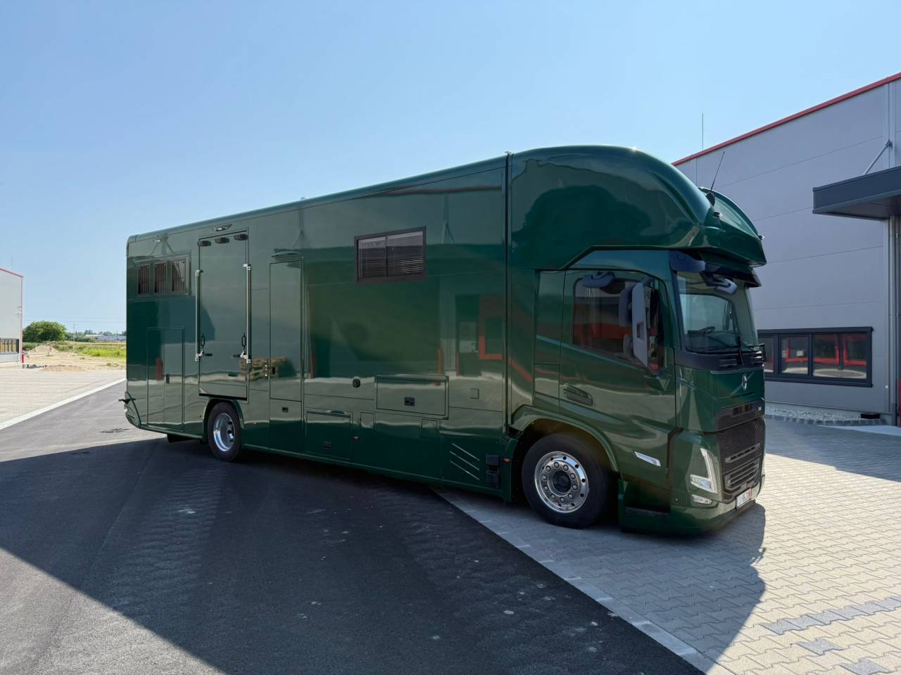 Camion per Cavalli HTI VOLVO FM 500 HTI PROFESSIONAL 5 2026 Nuovo