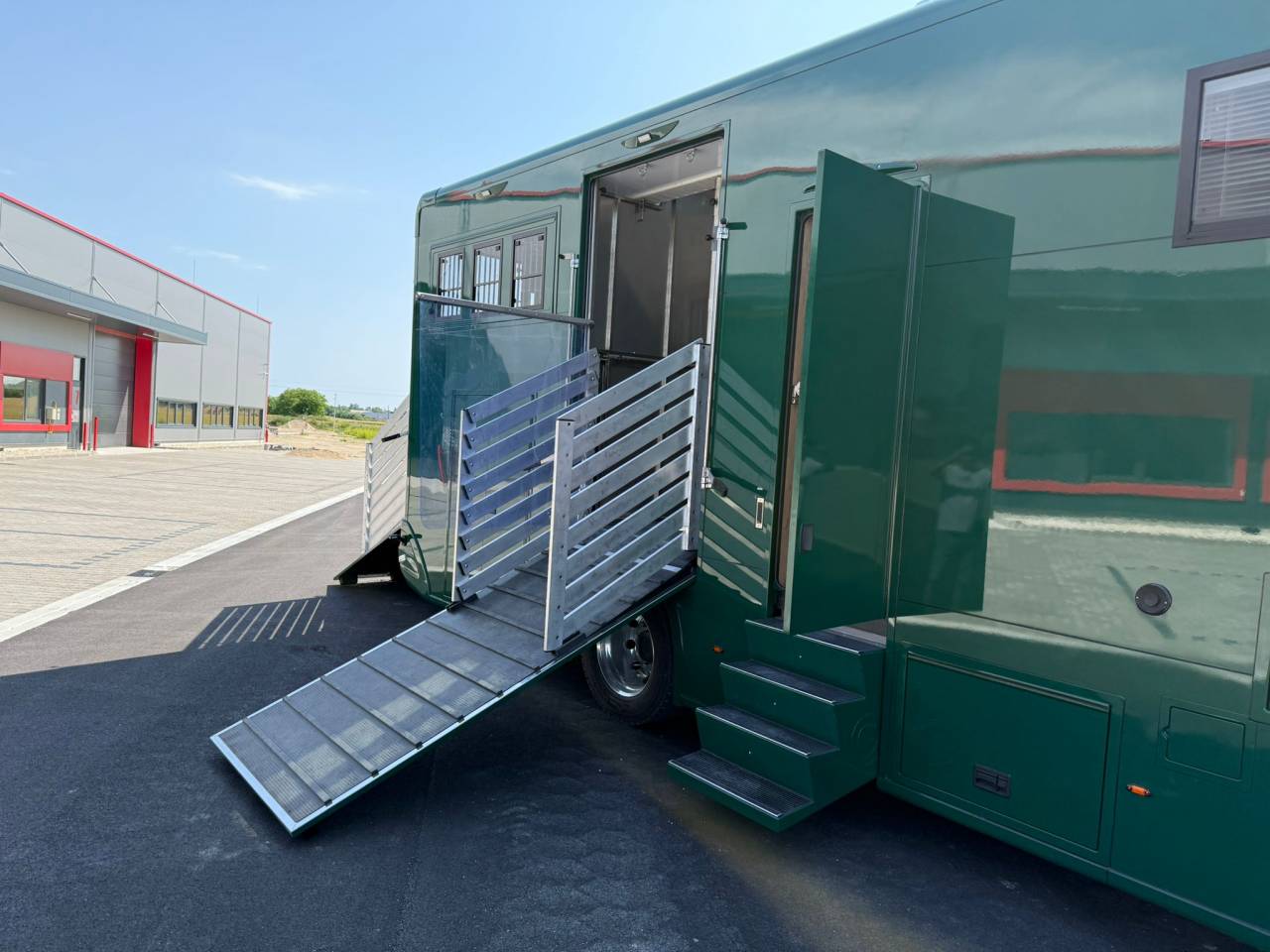 Camion per Cavalli HTI VOLVO FM 500 HTI PROFESSIONAL 5 2026 Nuovo