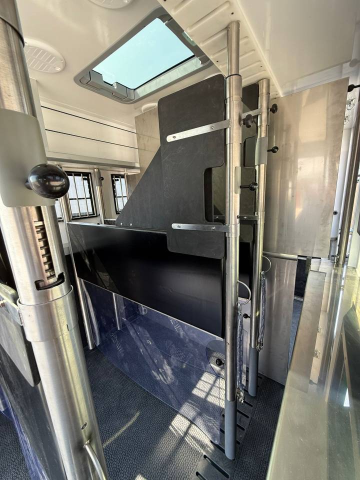 Camion per Cavalli HTI VOLVO FM 500 HTI PROFESSIONAL 5 2026 Nuovo